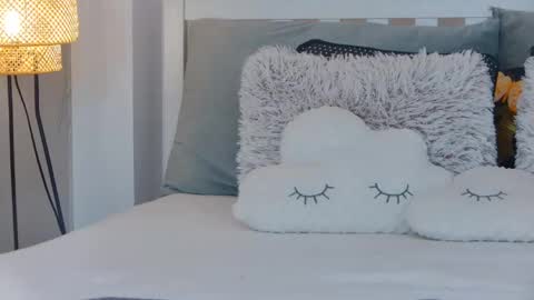 Snapshot of evareyss chatting on 18, 2, 2025 evareyss online show from 18, 2, 2025