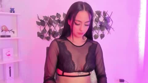 Snapshot of evaritz__ chatting on 2, 2, 2026 EVARITZ online show from 2, 2, 2026