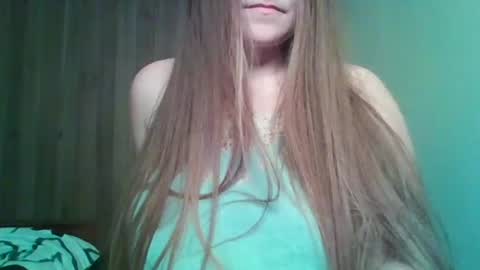 Snapshot of evasapples2026 chatting on 25, 4, 2026 evasapples2026 online show from 25, 4, 2026