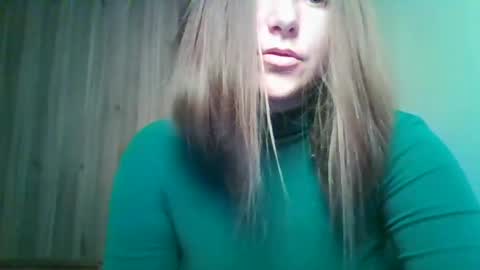 Snapshot of evasapples2026 chatting on 2, 6, 2026 evasapples2026 online show from 2, 6, 2026