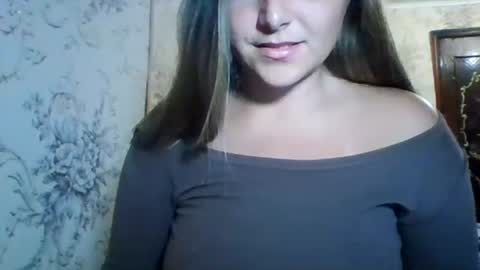 Snapshot of evasapples2026 chatting on 10, 7, 2026 evasapples2026 online show from 10, 7, 2026