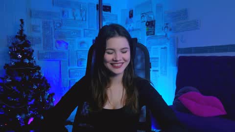 Snapshot of evathopson chatting on 26, 12, 2024 Eva  next stream -  - 1600 UTC2000  online show from 26, 12, 2024