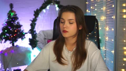 Snapshot of evathopson chatting on 27, 12, 2024 Eva  next stream -  - 1600 UTC2000  online show from 27, 12, 2024