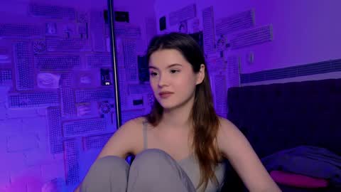 Snapshot of evathopson chatting on 6, 2, 2025 Eva  next stream -  - 1600 UTC2000  online show from 6, 2, 2025