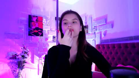 Snapshot of evathopson chatting on 13, 2, 2025 Eva  next stream -  - 1600 UTC2000  online show from 13, 2, 2025