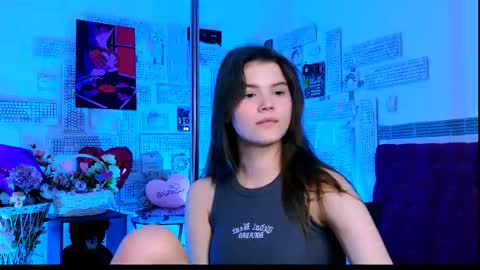 Snapshot of evathopson chatting on 6, 3, 2025 Eva  next stream -  - 1600 UTC2000  online show from 6, 3, 2025