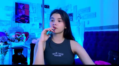 Snapshot of evathopson chatting on 6, 3, 2025 Eva  next stream -  - 1600 UTC2000  online show from 6, 3, 2025