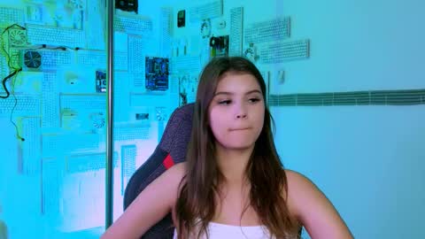 Snapshot of evathopson chatting on 30, 9, 2025 Eva  next stream -  - 1600 UTC2000  online show from 30, 9, 2025