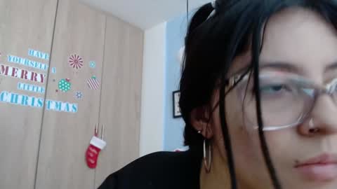Snapshot of evatits_1 chatting on 21, 12, 2024 Eva Carter online show from 21, 12, 2024