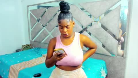 Eva And Emmanuel online show from 1, 11, 2025