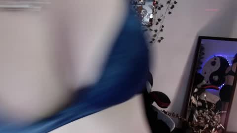 Snapshot of eve_blue77 chatting on 24, 5, 2026 Eve Blue friends. IG eve blue77 TW EveBlue 1 OF eveblue7 online show from 24, 5, 2026