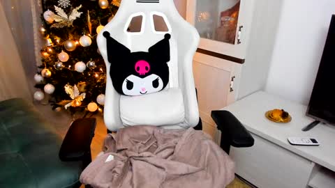 eveeevian online show from 29, 12, 2024