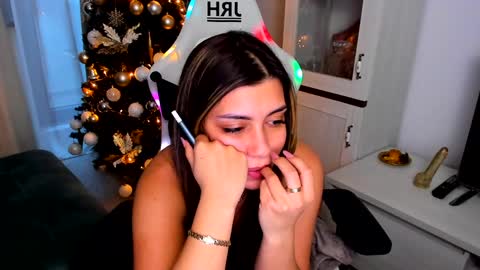 eveeevian online show from 4, 1, 2025