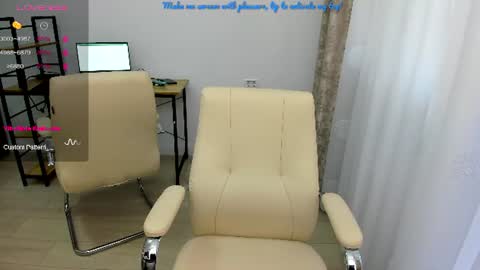 Snapshot of eveeevian chatting on 20, 7, 2026 eveeevian online show from 20, 7, 2026