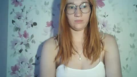 Snapshot of eveliina_shy chatting on 23, 6, 2026 Evelina online show from 23, 6, 2026