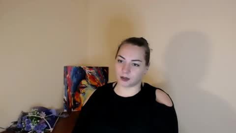 Snapshot of evelineli chatting on 12, 3, 2025 Lydia online show from 12, 3, 2025