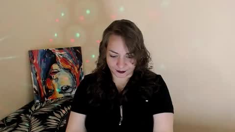 Snapshot of evelineli chatting on 9, 9, 2025 Lydia online show from 9, 9, 2025