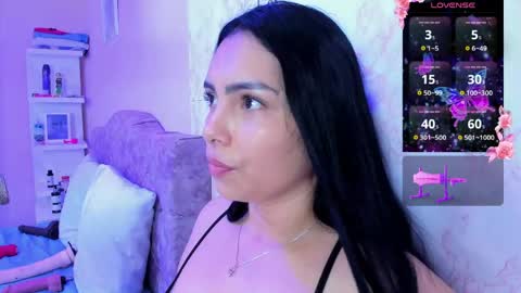 Snapshot of evelinn_belen chatting on 11, 5, 2026 Evelinn belen online show from 11, 5, 2026