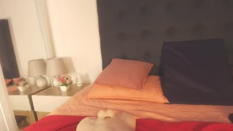 DAYANITA online show from 11, 4, 2026