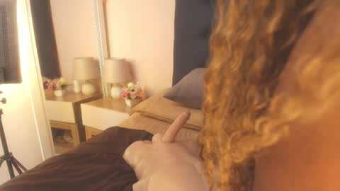 Snapshot of evelonga_707 chatting on 28, 4, 2026 DAYANITA online show from 28, 4, 2026