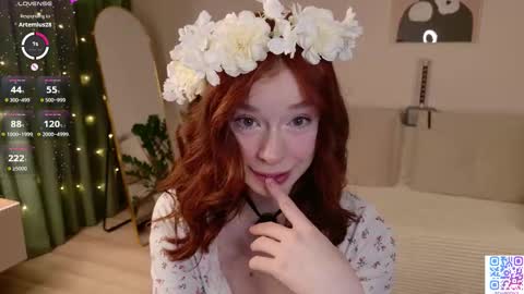 Snapshot of evelune chatting on 15, 12, 2025 Eva online show from 15, 12, 2025