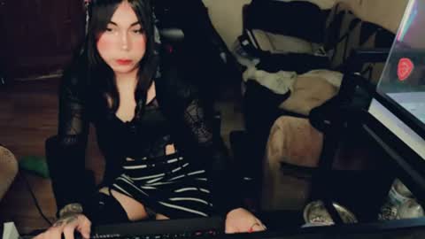 Snapshot of evelyn420521 chatting on 17, 7, 2026 evelyn420521 online show from 17, 7, 2026