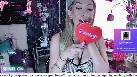 Snapshot of evelynagrey chatting on 30, 4, 2026 EvelynaGrey online show from 30, 4, 2026