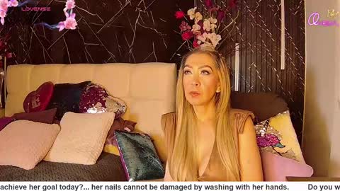 Snapshot of evelynagrey chatting on 13, 5, 2026 EvelynaGrey online show from 13, 5, 2026