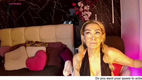 Snapshot of evelynagrey chatting on 15, 5, 2026 EvelynaGrey online show from 15, 5, 2026