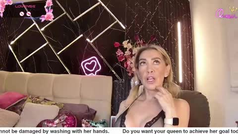 Snapshot of evelynagrey chatting on 15, 5, 2026 EvelynaGrey online show from 15, 5, 2026