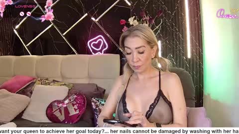 Snapshot of evelynagrey chatting on 15, 5, 2026 EvelynaGrey online show from 15, 5, 2026