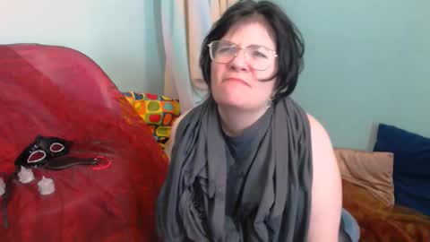 Everly online show from 15, 12, 2025