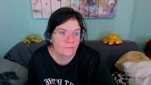 Snapshot of everly_rays chatting on 26, 4, 2026 Everly online show from 26, 4, 2026