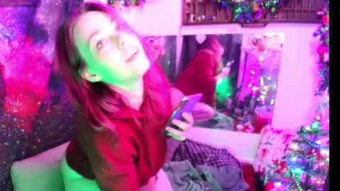 Snapshot of everlyester chatting on 13, 12, 2024 Evie online show from 13, 12, 2024