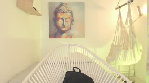 Snapshot of everyh chatting on 10, 12, 2024 Sophia online show from 10, 12, 2024