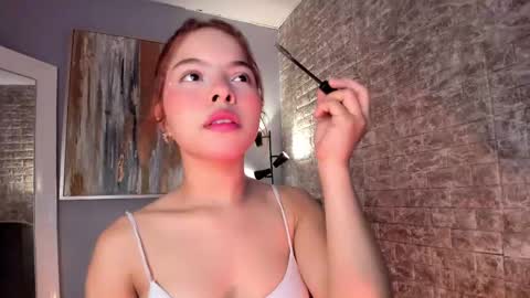 Snapshot of everyh chatting on 24, 2, 2025 Sophia online show from 24, 2, 2025