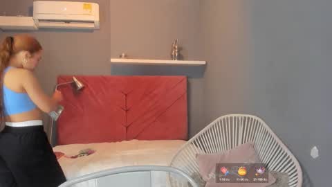 Snapshot of everyh chatting on 10, 10, 2025 Sophia online show from 10, 10, 2025