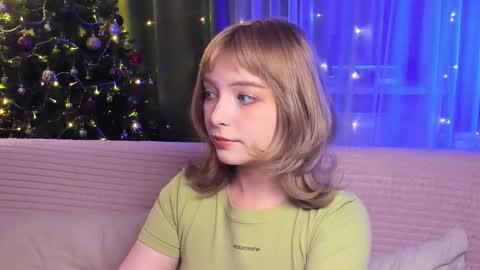 Snapshot of eves_eyes chatting on 16, 1, 2026 Forget me not eve on CB online show from 16, 1, 2026