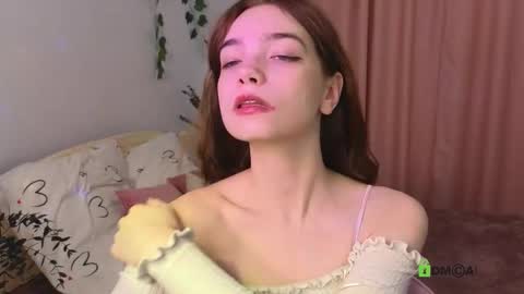 evi_brook online show from 12, 10, 2025