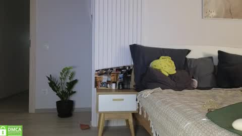 evi_woow online show from 8, 11, 2025