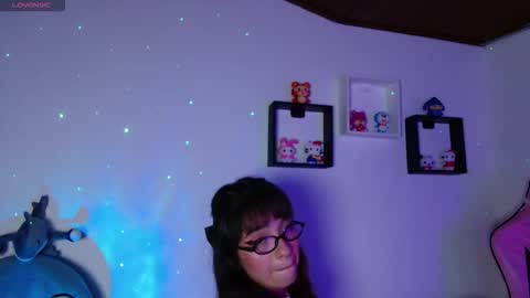 Evie Cloud online show from 6, 1, 2026