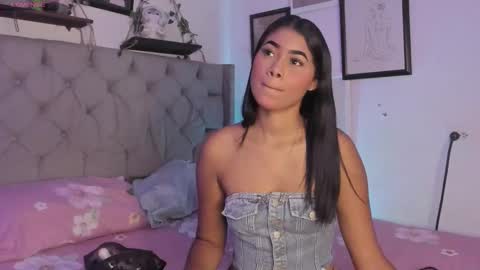 Snapshot of evieh1_ chatting on 26, 9, 2025 Ivi Alejandra  online show from 26, 9, 2025