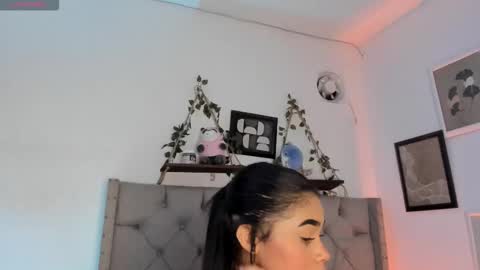 Snapshot of evieh1_ chatting on 22, 10, 2025 Ivi Alejandra  online show from 22, 10, 2025