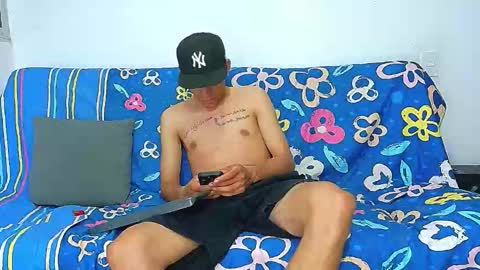 Snapshot of evil_boss1 chatting on 16, 4, 2026 evil_boss1 online show from 16, 4, 2026