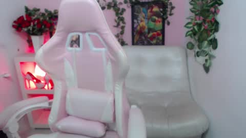 Pamela  online show from 8, 10, 2025