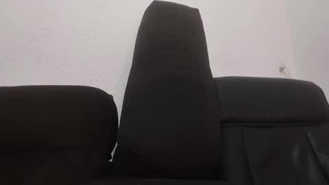 Snapshot of evilwhitegirl chatting on 23, 10, 2025 Melina  online show from 23, 10, 2025