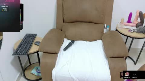 evvaa_moon online show from 3, 6, 2026