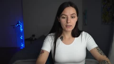 ewelynscott online show from 26, 11, 2025