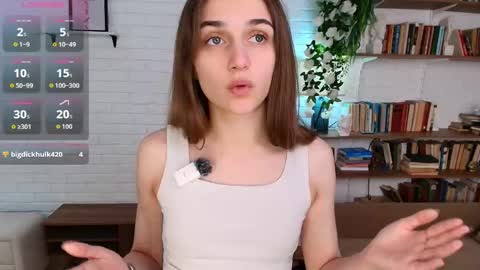 Snapshot of excellent_vibe chatting on 28, 4, 2026 Ann online show from 28, 4, 2026