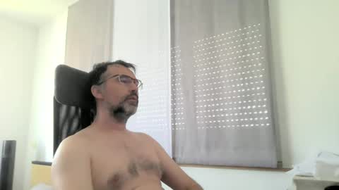 Snapshot of exhibit77 chatting on 20, 6, 2026 exhibit77 online show from 20, 6, 2026
